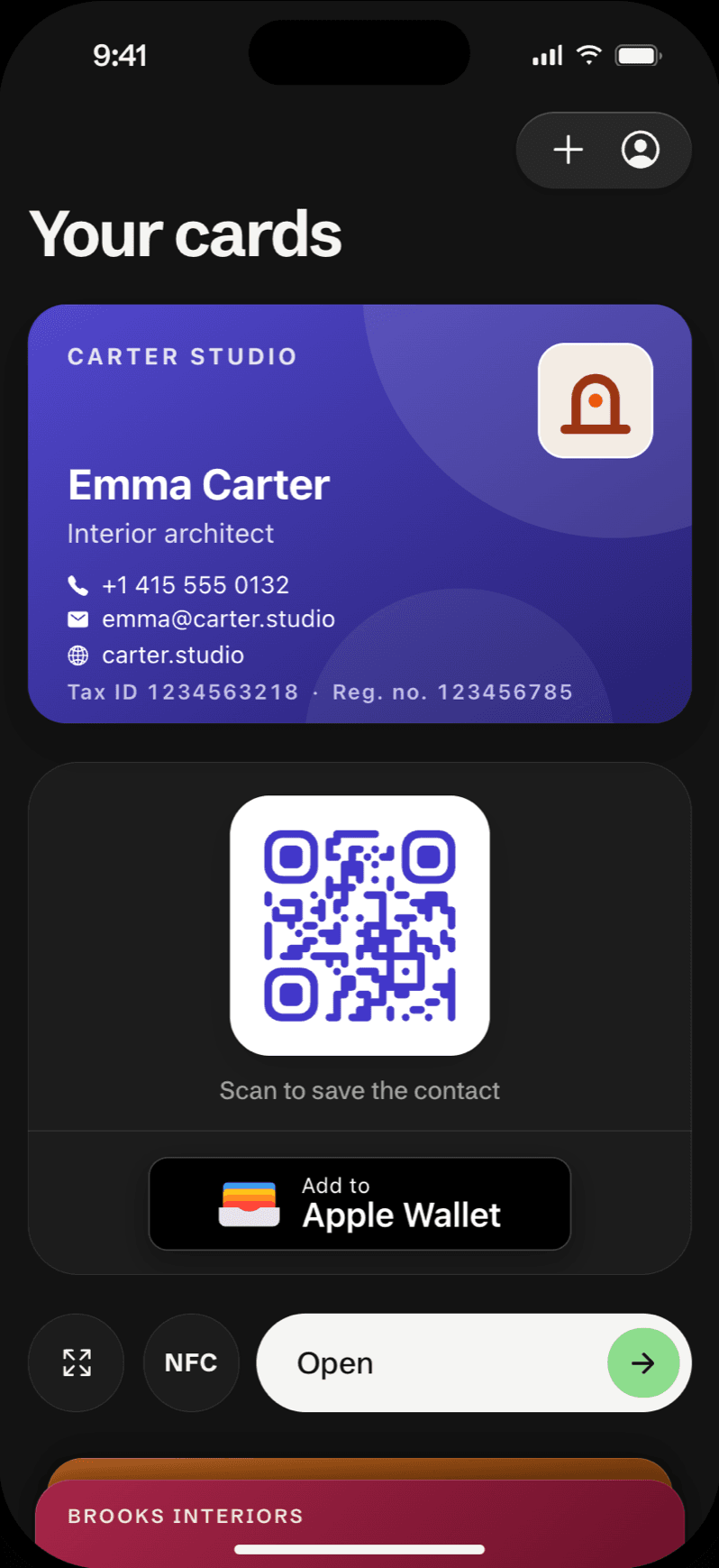 A business card with its QR code in Vizicard